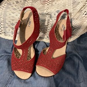 JBU Wedge sandals